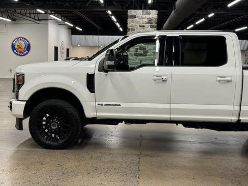 Used 2021 Ford F250 Lariat AWD/4WD image 5