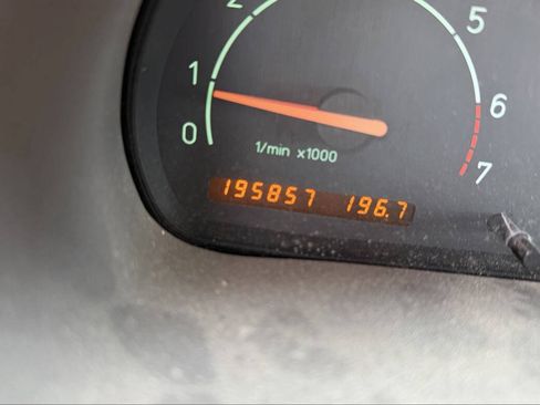 Used 2002 Saab 9-3 SE FWD image 40