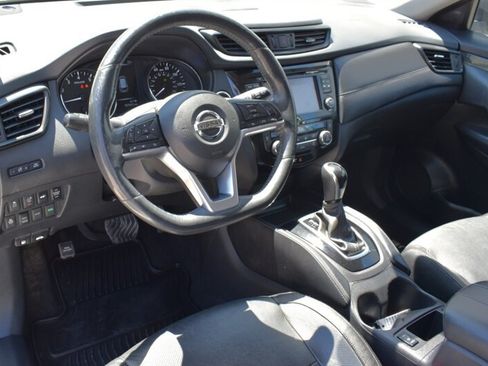 Used 2017 Nissan Rogue SL w/ SL HEV Premium Package AWD/4WD image 3