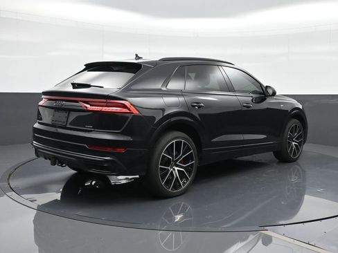 Used 2021 Audi Q8 Premium Plus w/ Premium Plus Package AWD/4WD image 5