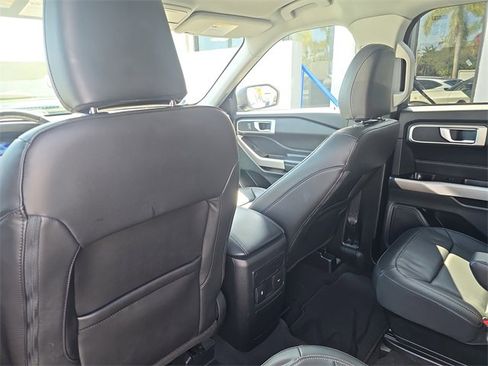 Used 2023 Ford Explorer XLT w/ Equipment Group 202A image 13