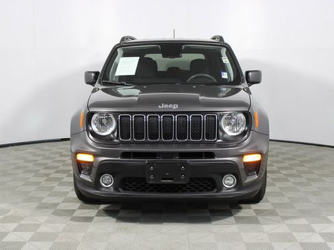 Used 2019 Jeep Renegade Latitude w/ Popular Equipment Group FWD image 11