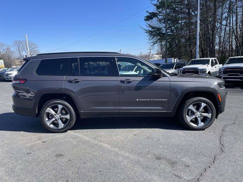 New 2026 Jeep Grand Cherokee L Limited image 9
