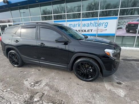 Certified 2021 GMC Terrain SLE w/ Driver Convenience Package image 9