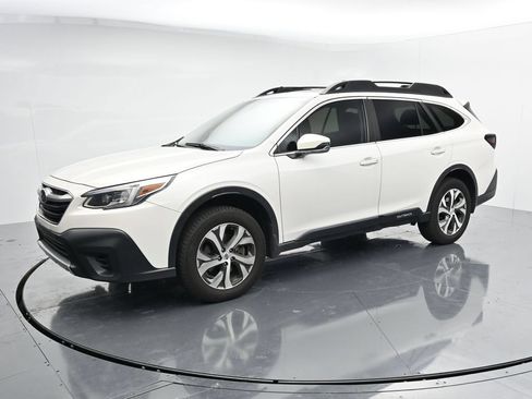 Used 2022 Subaru Outback Limited w/ Popular Package #2 AWD/4WD image 4