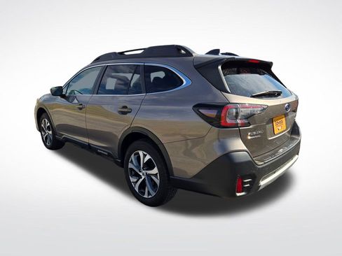 Used 2022 Subaru Outback Limited image 7