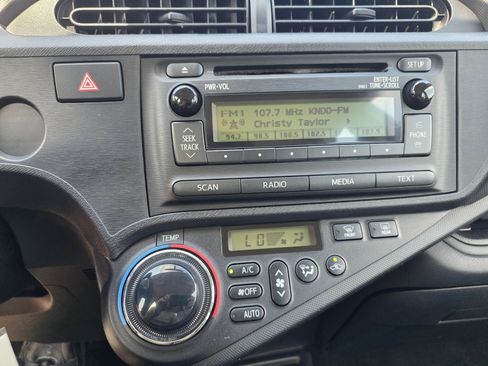 Used 2013 Toyota Prius C One FWD image 13