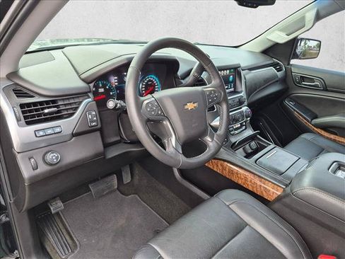 Used 2017 Chevrolet Tahoe Premier RWD image 10