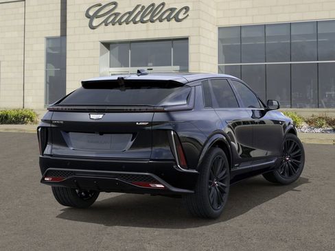 New 2026 Cadillac Lyriq V w/ Exterior Carbon Fiber Package AWD/4WD image 4