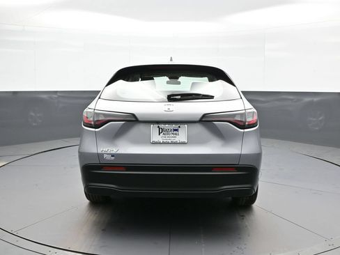 Certified 2023 Honda HR-V LX image 7