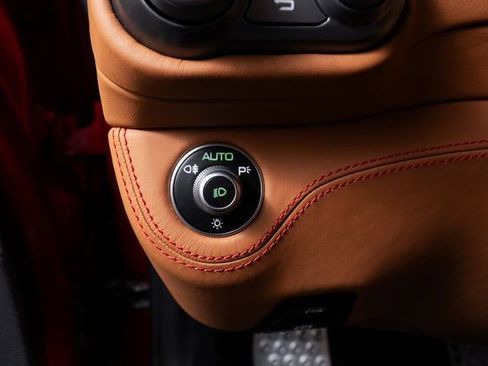 Certified 2019 Ferrari Portofino image 45