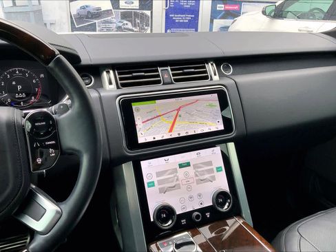 Used 2021 Land Rover Range Rover P525 Westminster Edition image 6