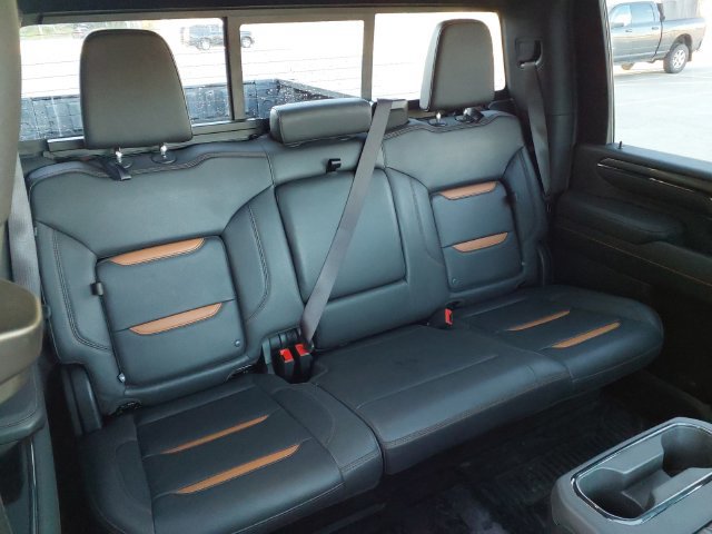 Used 2024 GMC Sierra 2500 AT4 w/ AT4 Premium Plus Package AWD/4WD image 22