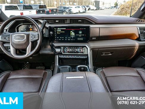 Used 2025 GMC Sierra 3500 Denali w/ Technology Package image 25
