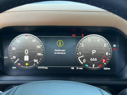 New 2026 Land Rover Defender 90 V8 AWD/4WD image 18