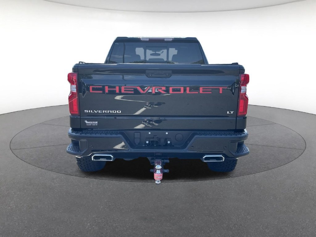 Used 2023 Chevrolet Silverado 1500 LT Trail Boss w/ LT Trail Boss Premium Package AWD/4WD image 4