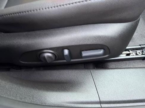 Used 2024 Chevrolet Malibu LT image 10