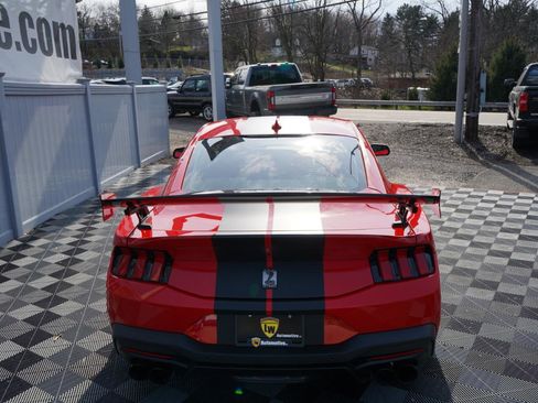 Used 2025 Ford Mustang GT Premium w/ GT Performance Package image 7