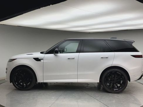 New 2026 Land Rover Range Rover Sport Dynamic SE image 5