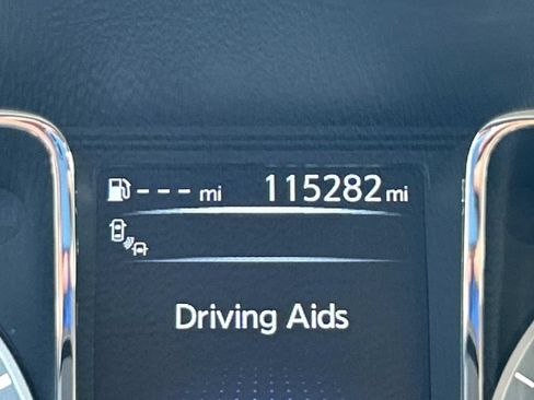 Used 2017 Nissan Titan SV AWD/4WD image 44