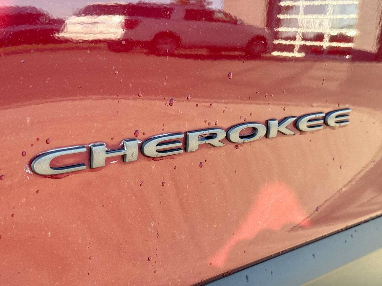 Used 2019 Jeep Cherokee Trailhawk w/ Cold Weather Group AWD/4WD image 12