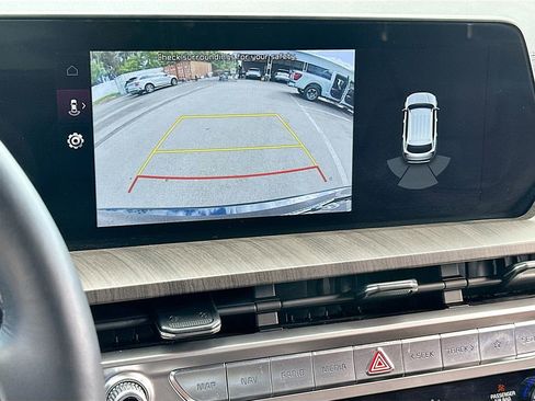 Used 2024 Kia Telluride EX w/ EX Captain's Chair Package image 14