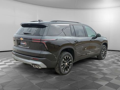 New 2026 Chevrolet Traverse LT w/ Sun and Wheel Package image 3
