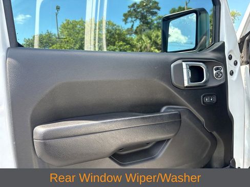 Used 2024 Jeep Wrangler Unlimited Rubicon 4xe AWD/4WD image 19