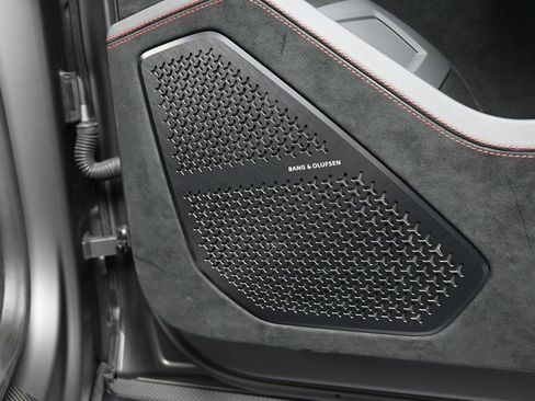 Used 2024 Lamborghini Urus Performante image 32