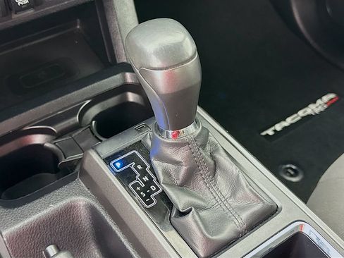 Used 2019 Toyota Tacoma TRD Sport w/ Technology Package RWD image 17