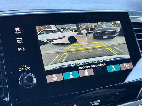 Used 2024 Honda Passport EX-L image 23