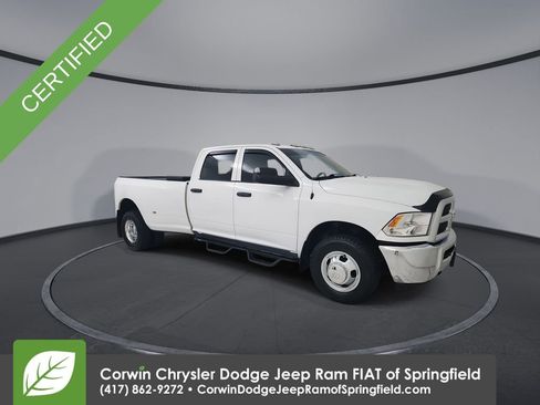 Used 2018 RAM 3500 Tradesman w/ Chrome Appearance Group RWD image 2