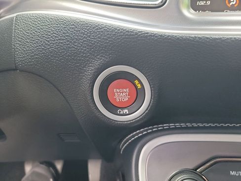 Used 2022 Dodge Challenger SRT Hellcat RWD image 30