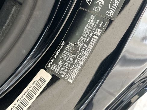 Used 2020 BMW M8 Convertible image 40