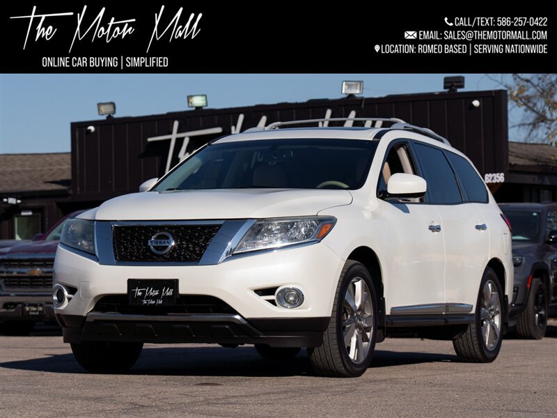 Used 2015 Nissan Pathfinder Platinum FWD image 1