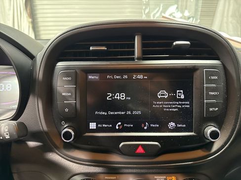 Used 2024 Kia Soul LX w/ Option Group 015 image 27