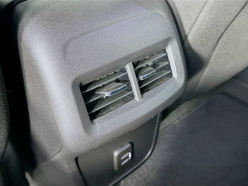 Used 2024 Chevrolet Equinox LT AWD/4WD image 33