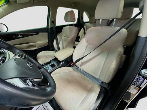 Used 2020 Kia Sorento S image 20