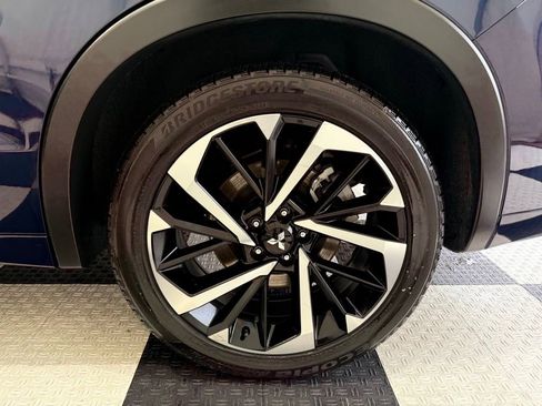 Used 2024 Mitsubishi Outlander SEL Black Edition image 13