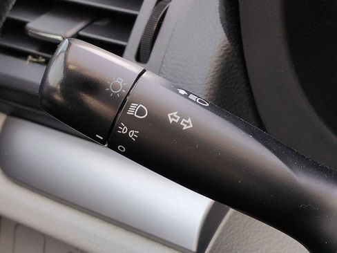 Used 2015 Subaru Forester 2.5i Premium w/ Popular Package #1 image 26