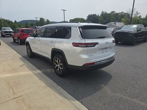 Certified 2025 Jeep Grand Cherokee L Limited AWD/4WD image 4