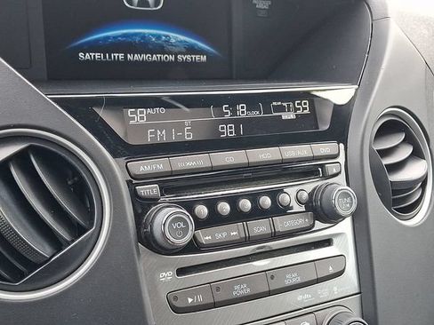 Used 2015 Honda Pilot Touring image 17