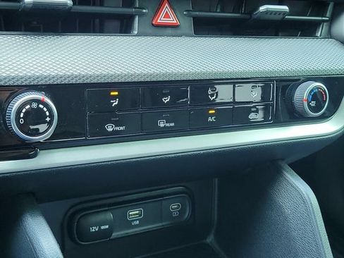 Used 2024 Kia Sportage LX FWD image 29