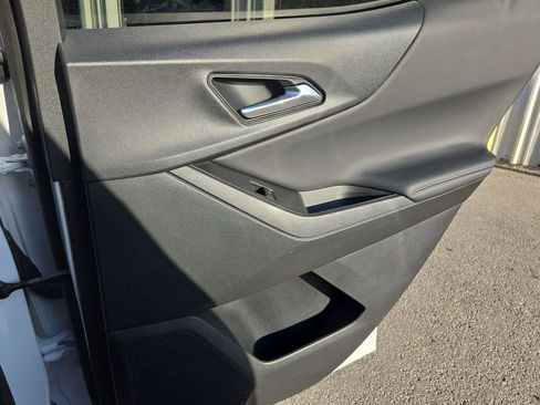 Used 2025 Chevrolet Equinox LT image 27