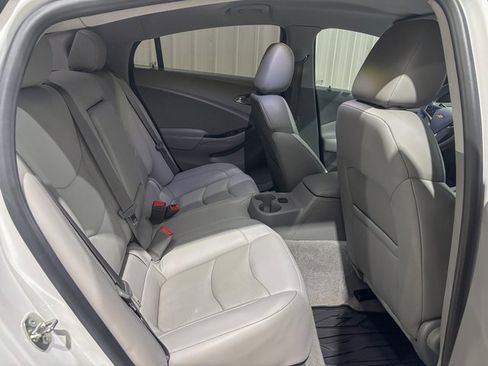 Used 2019 Chevrolet Volt LT w/ Power Convenience Package image 31