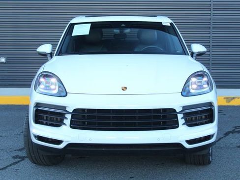 Certified 2022 Porsche Cayenne image 11