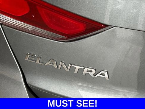Used 2017 Hyundai Elantra Value Edition image 12