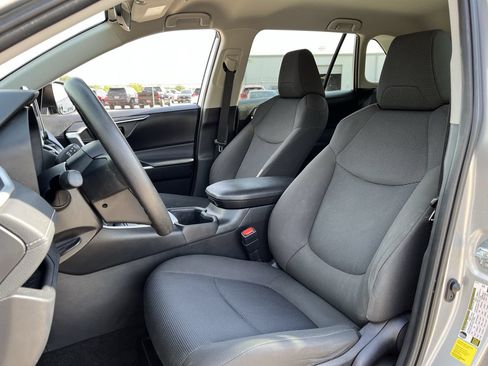 Used 2024 Toyota RAV4 LE FWD image 22