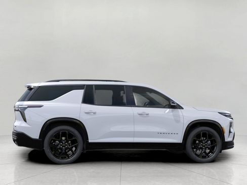 New 2026 Chevrolet Traverse RS w/ LPO, Floor Liner Package AWD/4WD image 5