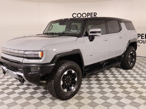 Used 2025 GMC Hummer EV 3X w/ Extreme Off-Road Package AWD/4WD image 10